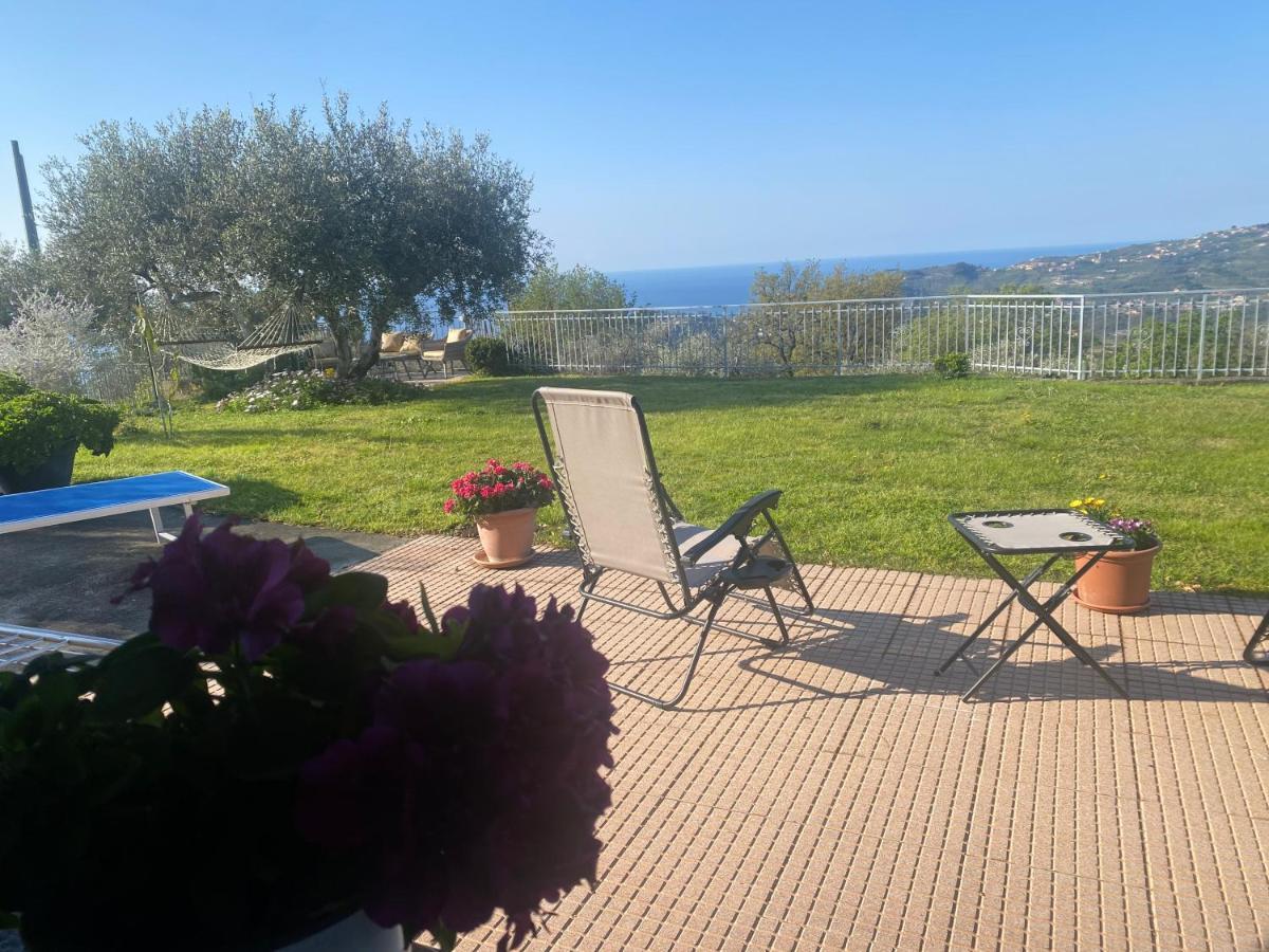 Casa Vista Mare - Superb Garden And Parking Included Villa Imperia Exterior foto