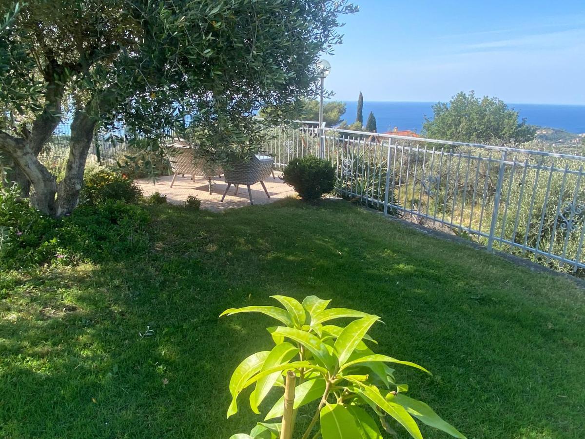 Casa Vista Mare - Superb Garden And Parking Included Villa Imperia Exterior foto
