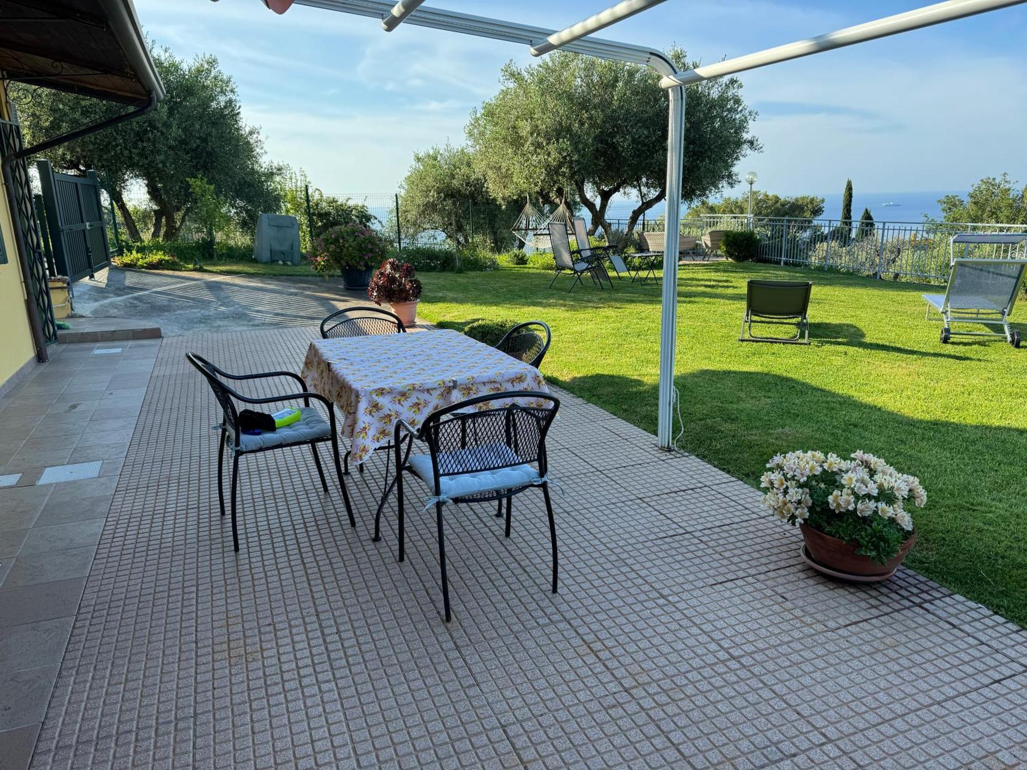 Casa Vista Mare - Superb Garden And Parking Included Villa Imperia Exterior foto
