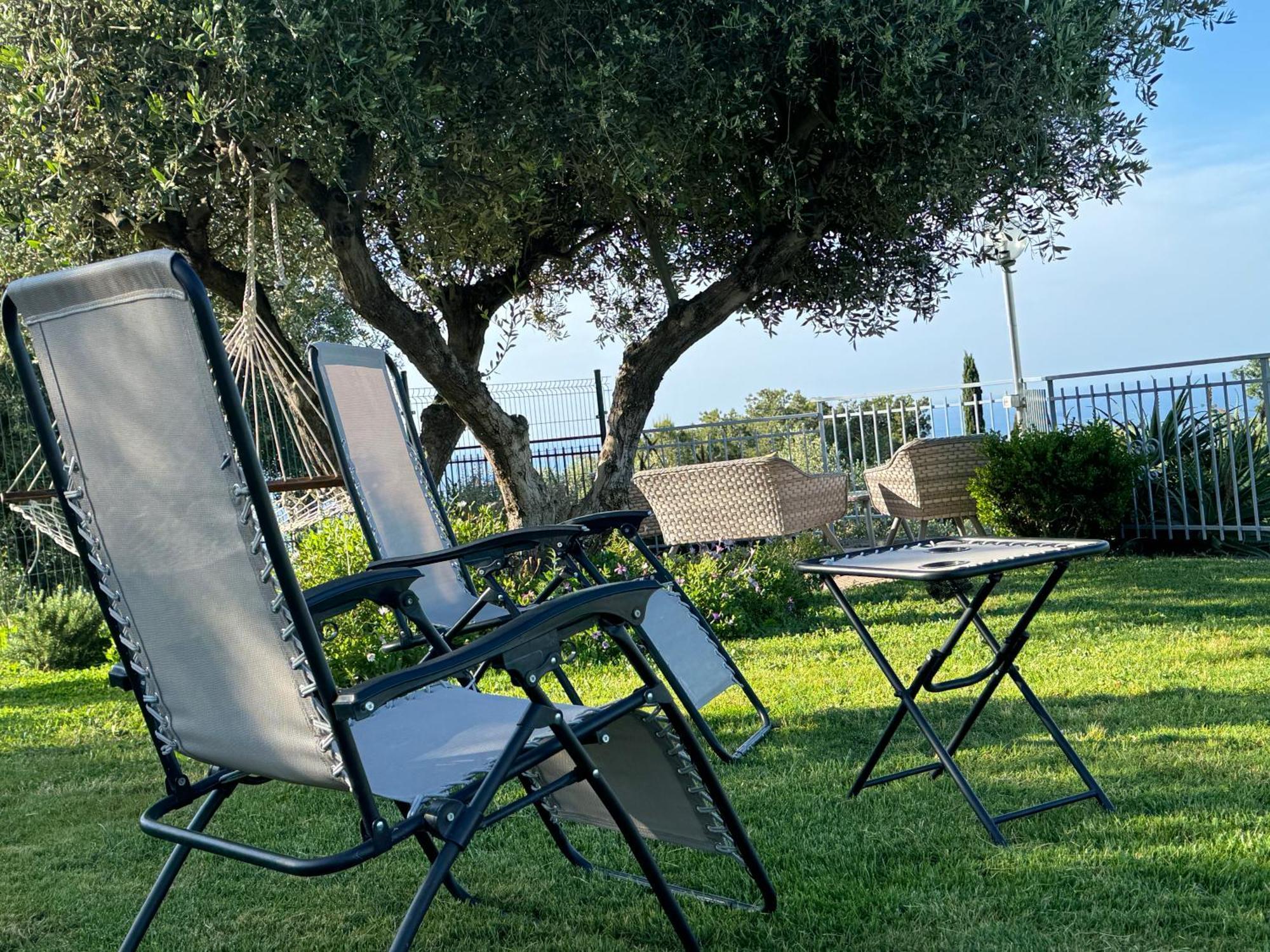Casa Vista Mare - Superb Garden And Parking Included Villa Imperia Exterior foto
