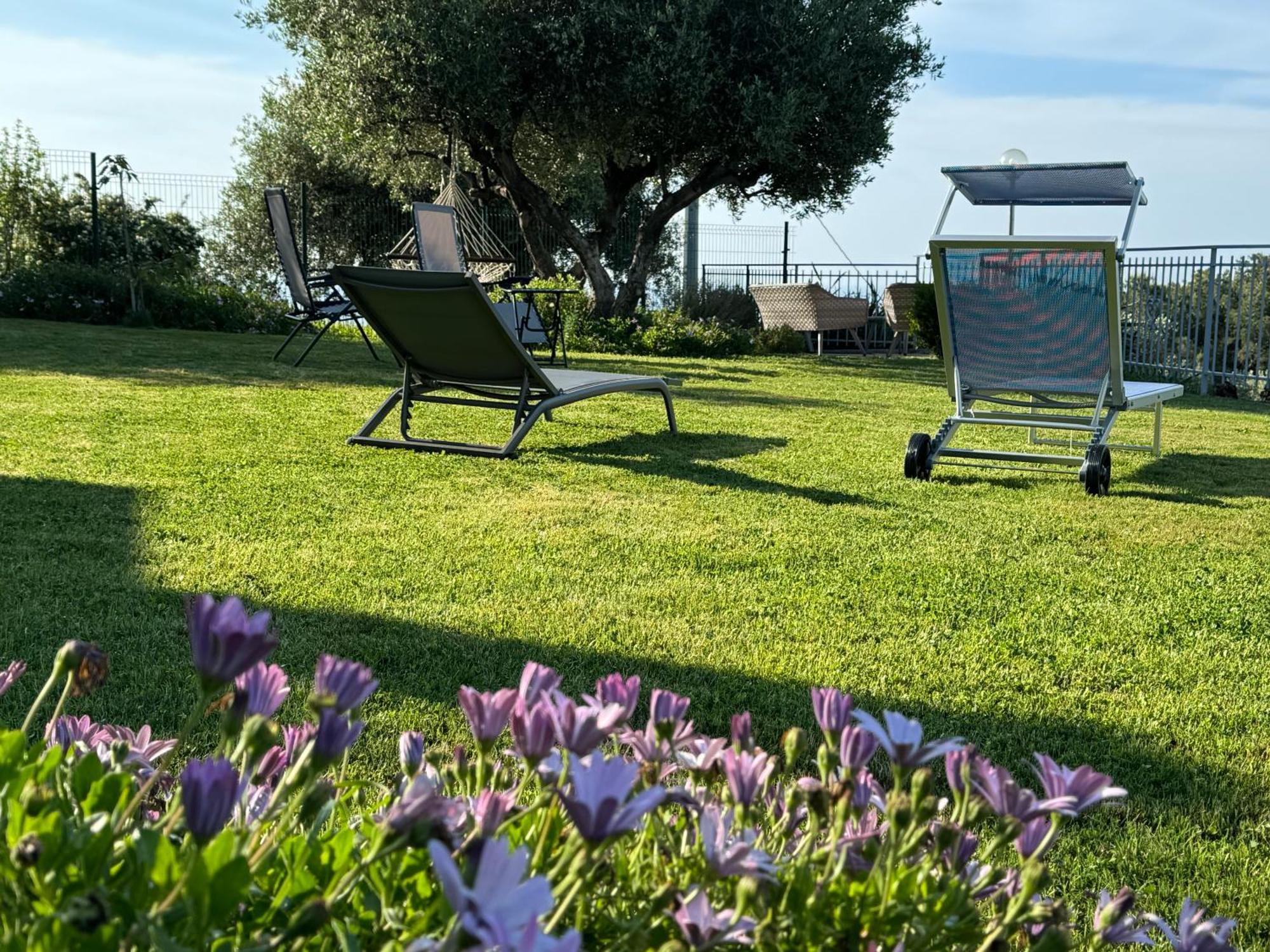 Casa Vista Mare - Superb Garden And Parking Included Villa Imperia Exterior foto