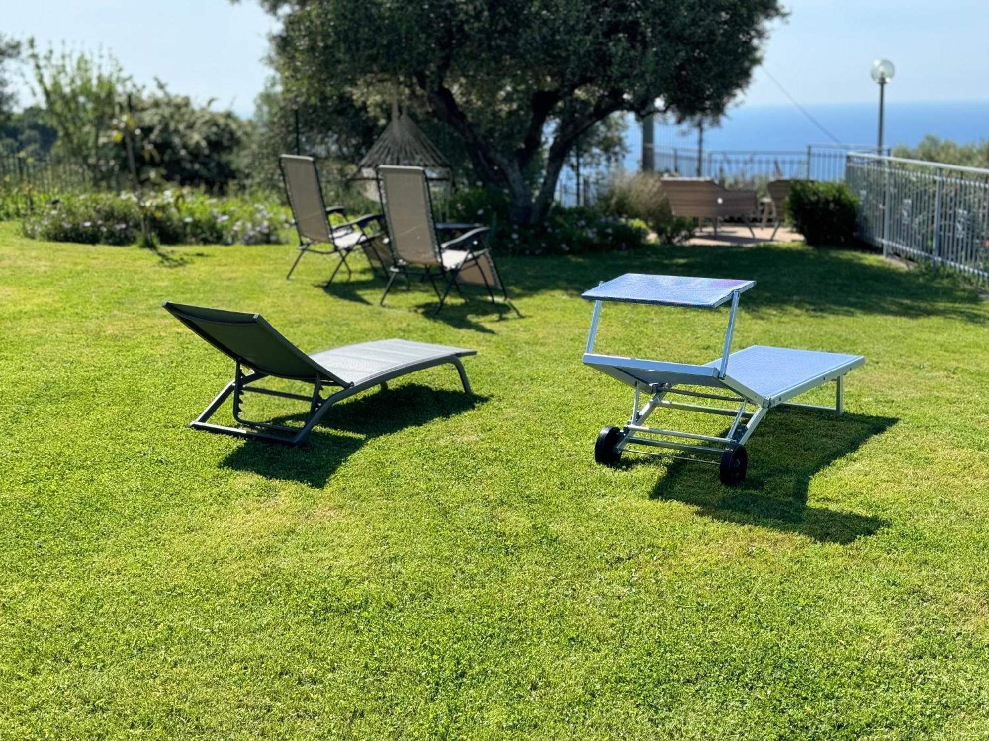 Casa Vista Mare - Superb Garden And Parking Included Villa Imperia Exterior foto