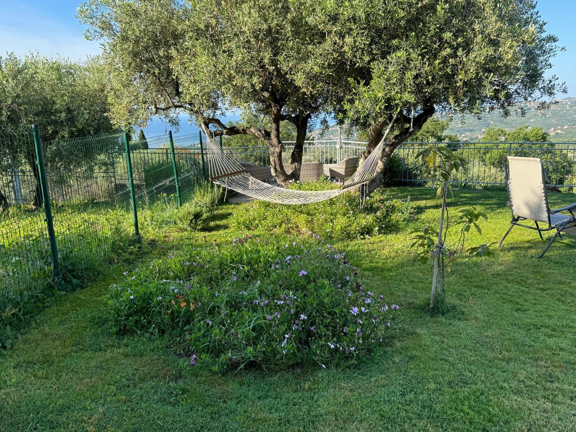 Casa Vista Mare - Superb Garden And Parking Included Villa Imperia Exterior foto